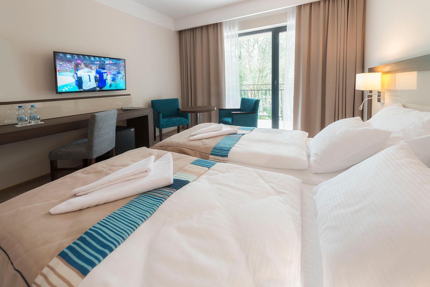 Hotel Ewerdin Свиноуйсьце Экстерьер фото