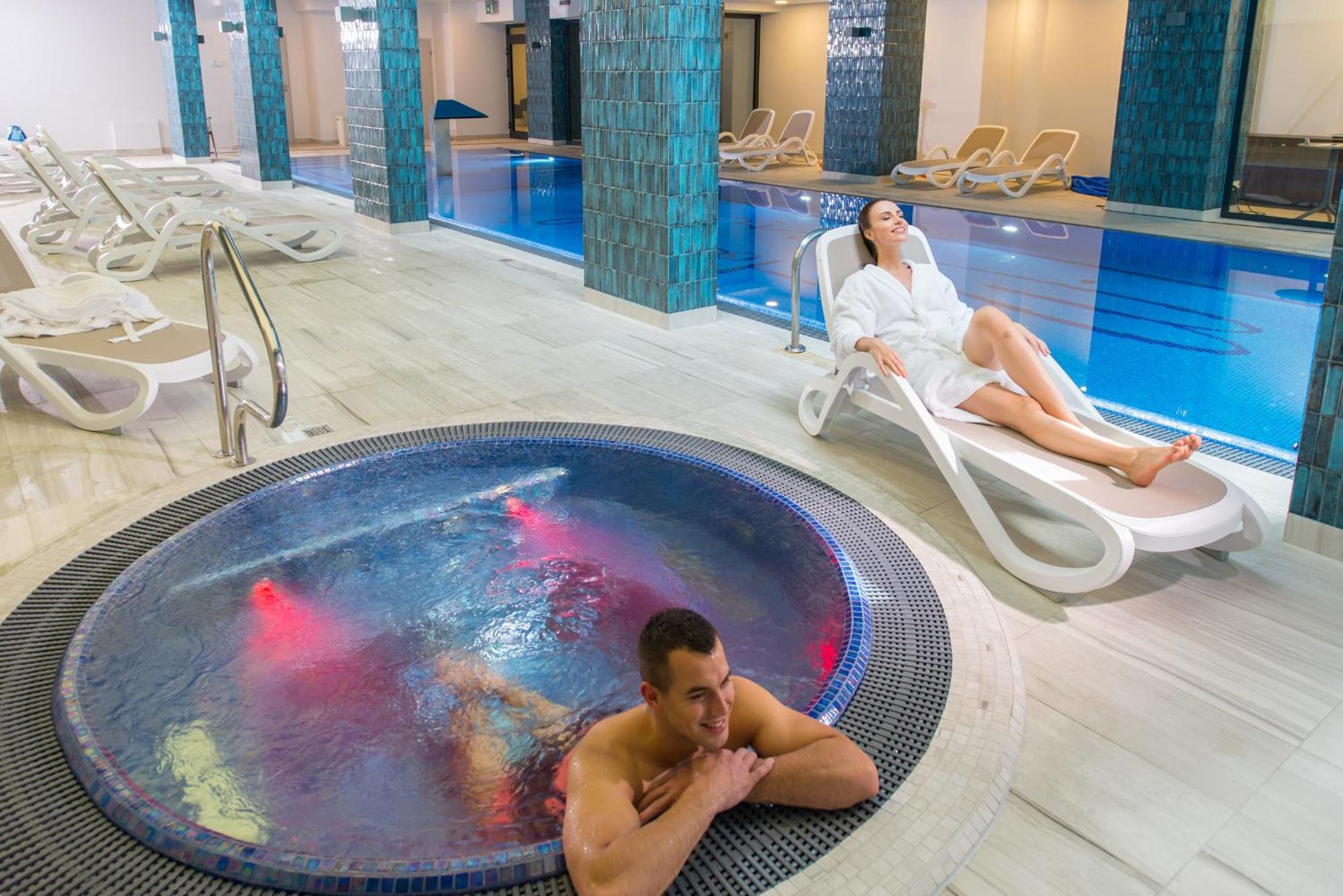Hotel Ewerdin Свиноуйсьце Экстерьер фото